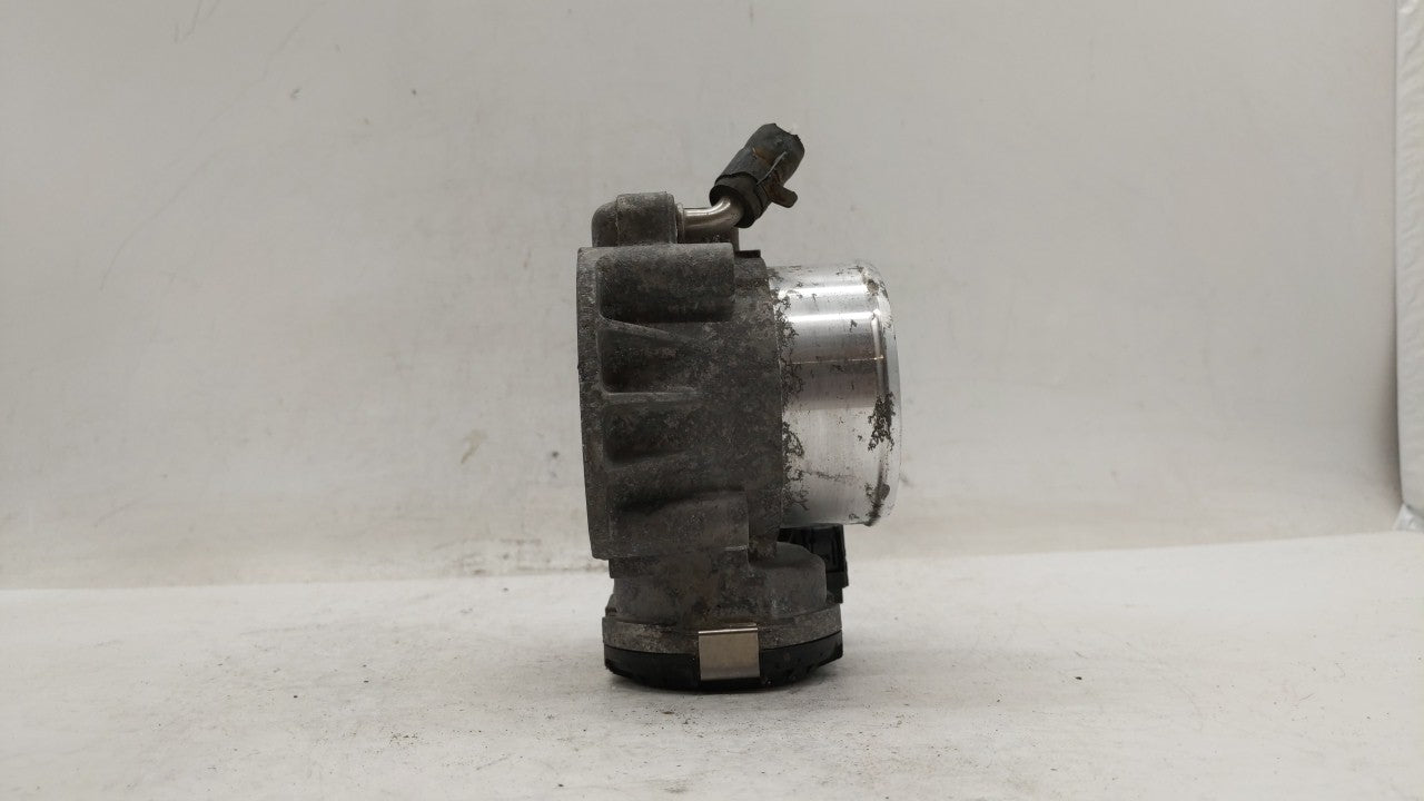 2011-2015 Kia Optima Throttle Body P/N:35100-2G700 Fits Fits 2011 2012 2013 2014 2015 2016 OEM Used Auto Parts - Oemusedauto