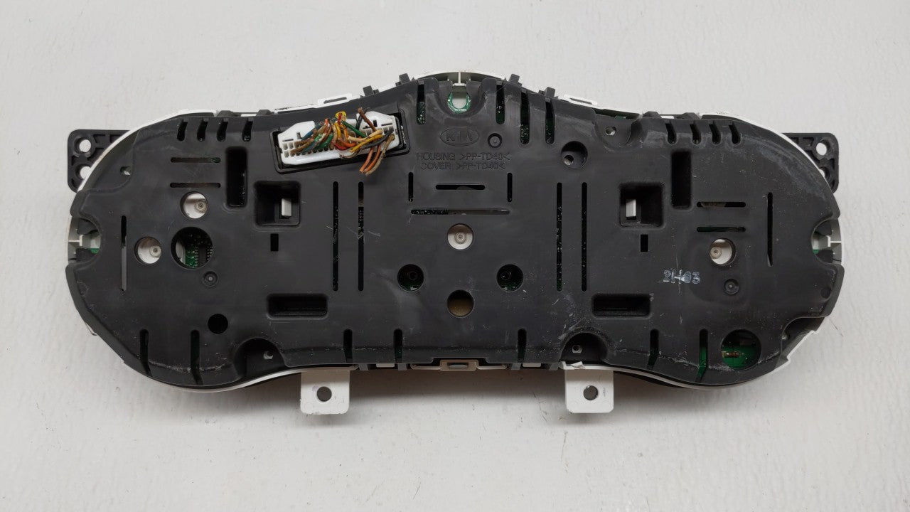 2012-2013 Kia Optima Instrument Cluster Speedometer Gauges P/N:94001-2T323 94001-2T322 Fits Fits 2012 2013 OEM Used Auto Par