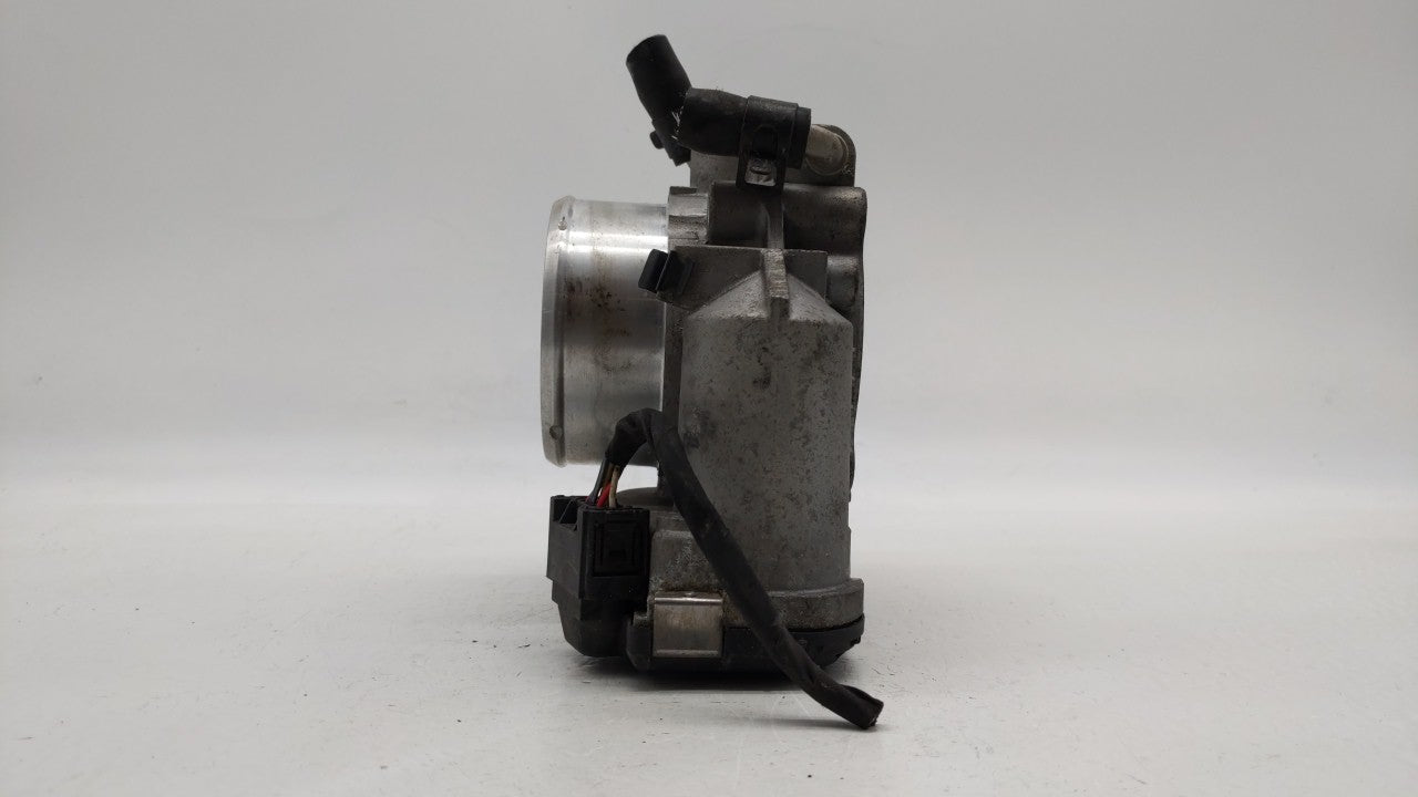 2011-2015 Kia Optima Throttle Body P/N:35100-2G700 Fits Fits 2011 2012 2013 2014 2015 2016 OEM Used Auto Parts - Oemusedauto