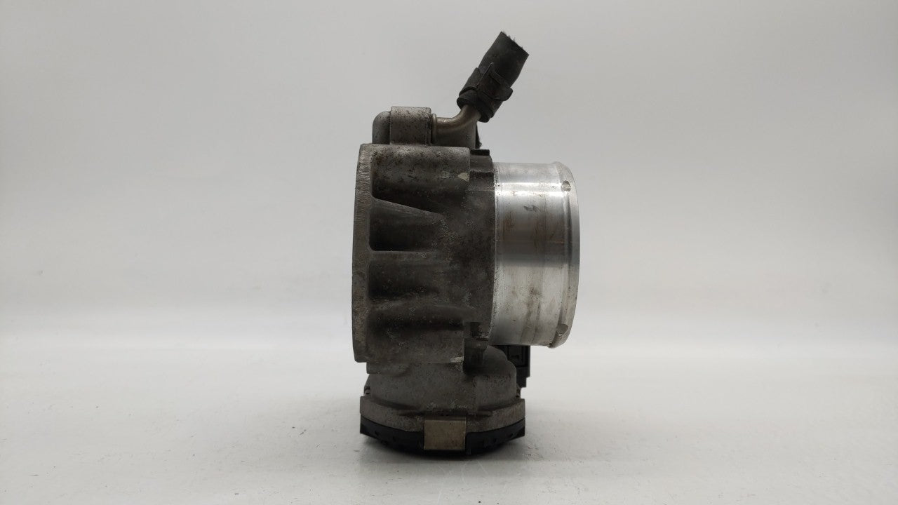 2011-2015 Kia Optima Throttle Body P/N:35100-2G700 Fits Fits 2011 2012 2013 2014 2015 2016 OEM Used Auto Parts - Oemusedauto