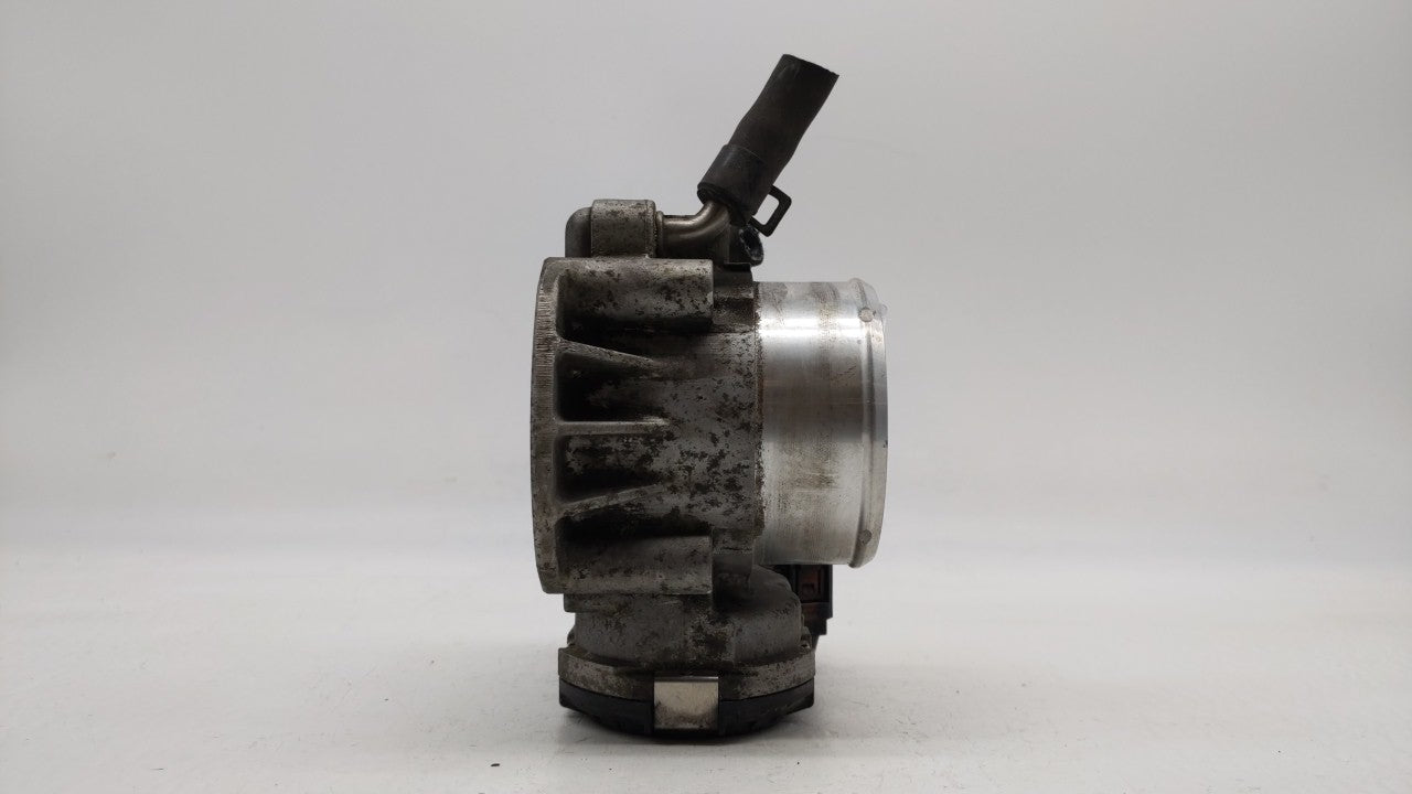 2011-2015 Kia Optima Throttle Body P/N:35100-2G700 Fits Fits 2011 2012 2013 2014 2015 2016 OEM Used Auto Parts - Oemusedauto