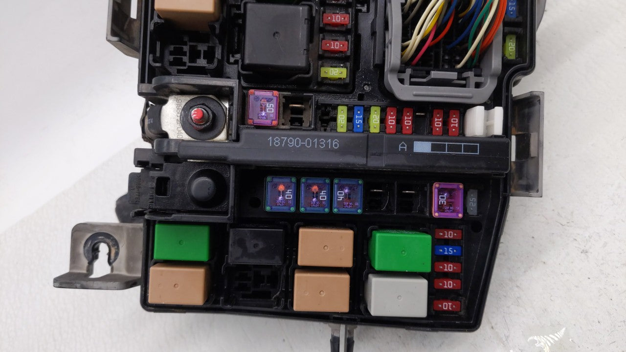 2011-2013 Kia Optima Fusebox Fuse Box Panel Relay Module P/N:91202-2T200 Fits Fits 2011 2012 2013 OEM Used Auto Parts - Oemu