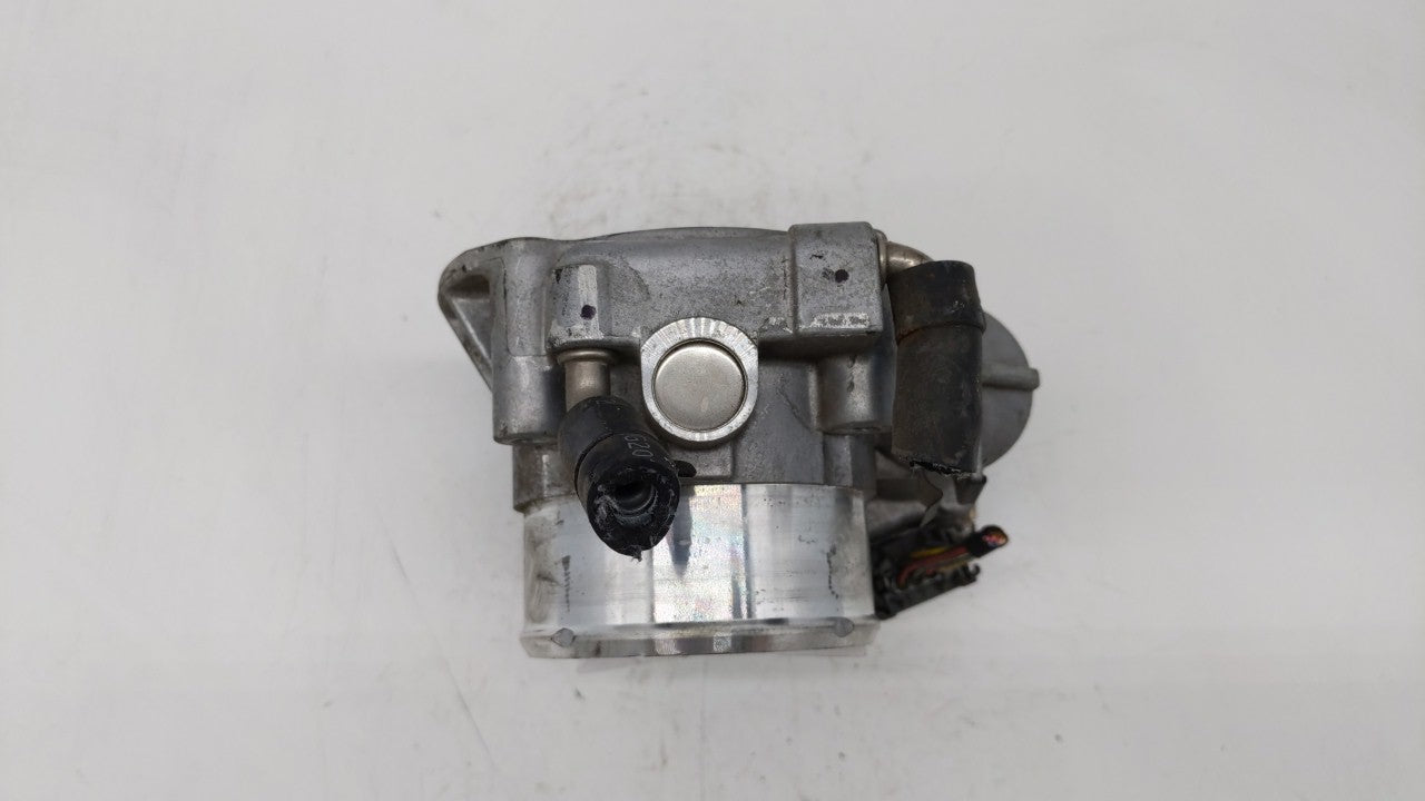 2011-2015 Kia Optima Throttle Body P/N:35100-2G700 Fits Fits 2011 2012 2013 2014 2015 2016 OEM Used Auto Parts - Oemusedauto