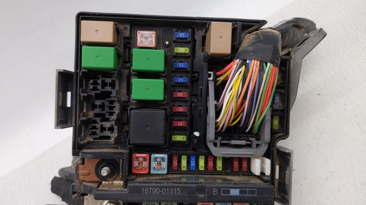 2011-2013 Kia Optima Fusebox Fuse Box Panel Relay Module P/N:91856-4R010 91950-2T120, 91200-4U102 Fits Fits 2011 2012 2013 O