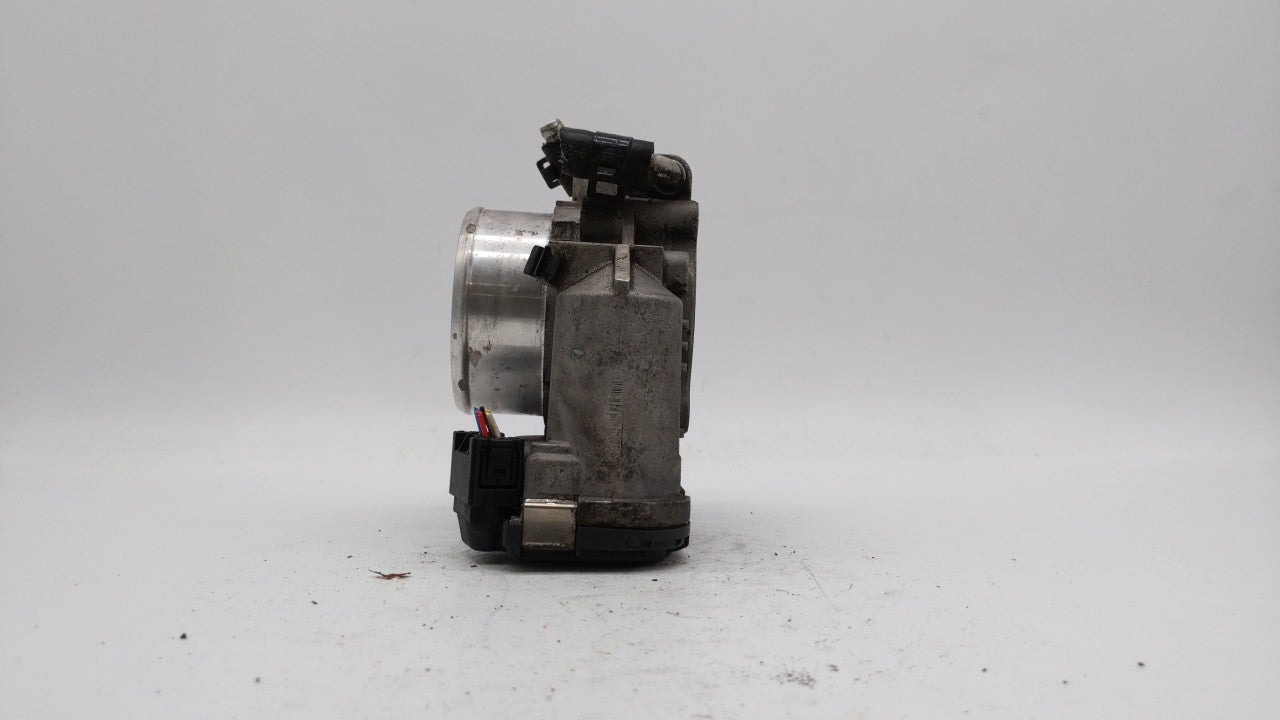 2013 Kia Optima Throttle Body P/N:35100-2G700 Fits OEM Used Auto Parts - Oemusedautoparts1.com
