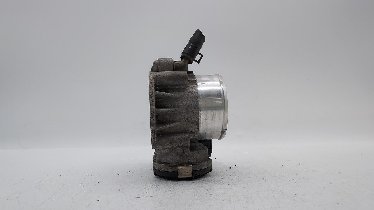 2011-2015 Kia Optima Throttle Body P/N:35100-2G700 Fits Fits 2011 2012 2013 2014 2015 2016 OEM Used Auto Parts - Oemusedauto