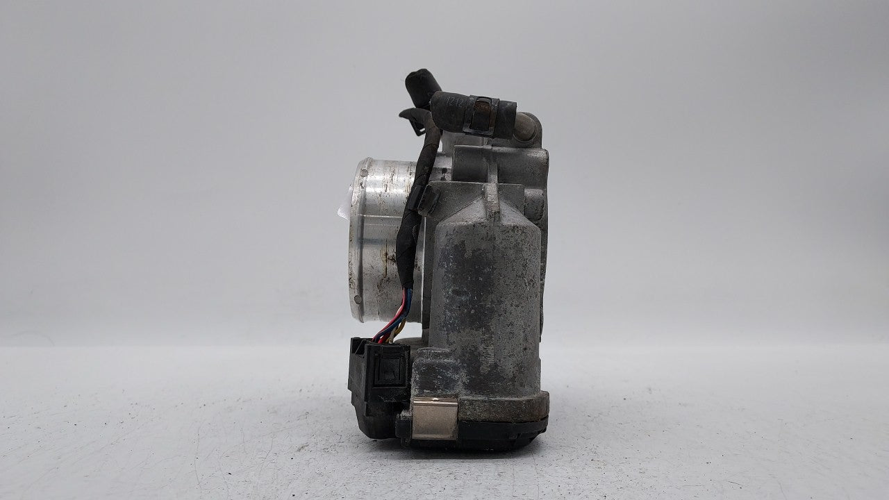2011-2015 Kia Optima Throttle Body P/N:35100-2G700 Fits Fits 2011 2012 2013 2014 2015 2016 OEM Used Auto Parts - Oemusedauto