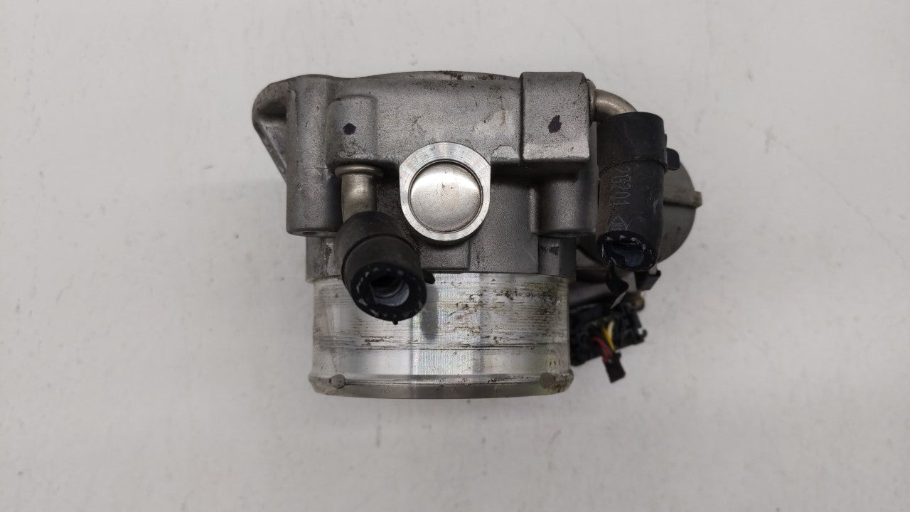 2011-2015 Kia Optima Throttle Body P/N:35100-2G700 Fits Fits 2011 2012 2013 2014 2015 2016 OEM Used Auto Parts - Oemusedauto
