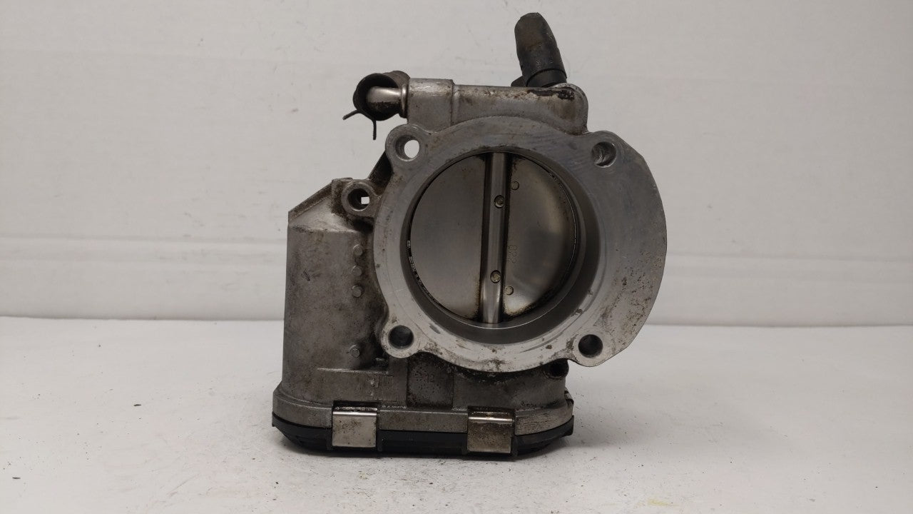 2011-2015 Kia Optima Throttle Body P/N:35100-2G700 Fits Fits 2011 2012 2013 2014 2015 2016 OEM Used Auto Parts - Oemusedauto