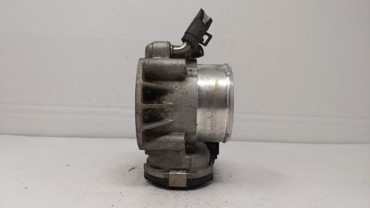 2011-2015 Kia Optima Throttle Body P/N:35100-2G700 Fits Fits 2011 2012 2013 2014 2015 2016 OEM Used Auto Parts - Oemusedauto