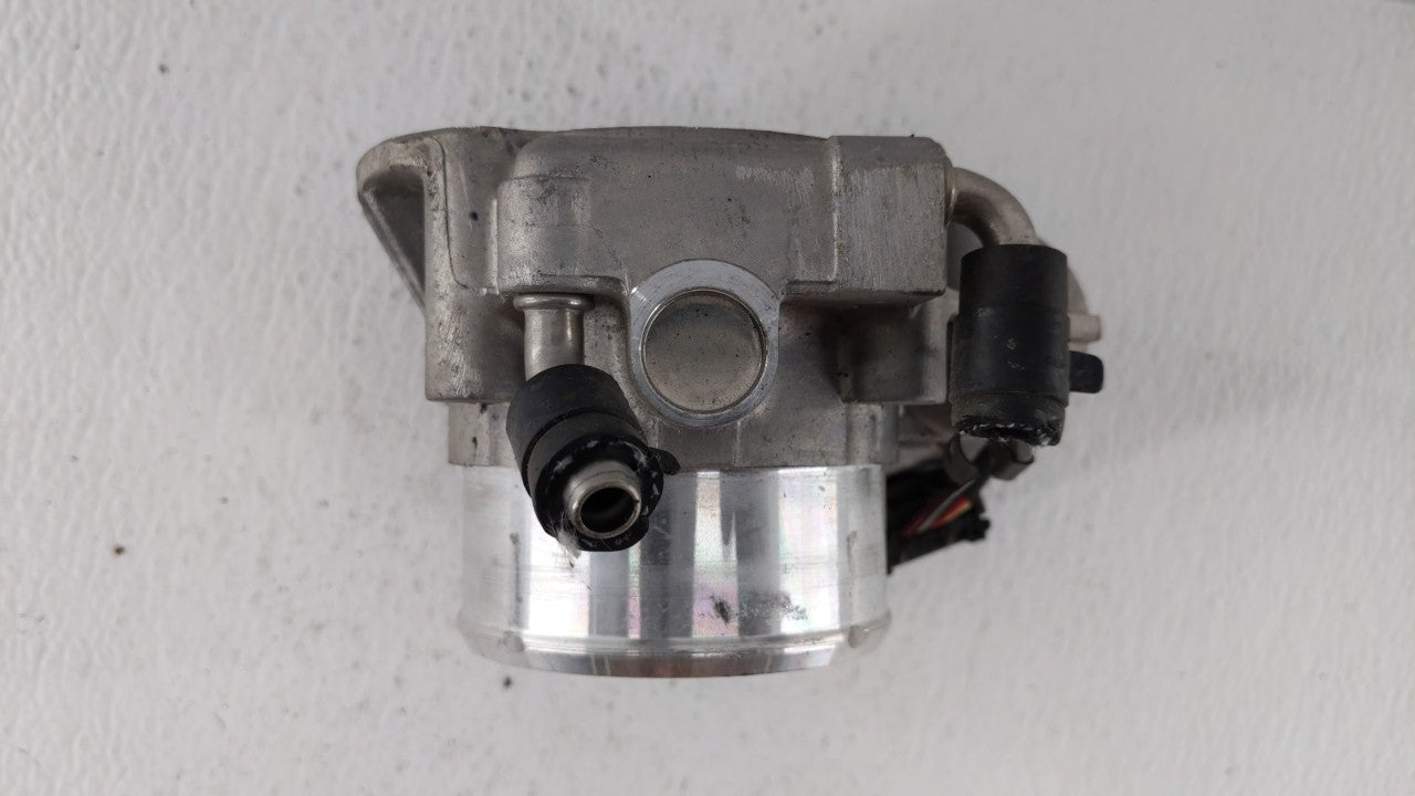 2011-2015 Kia Optima Throttle Body P/N:35100-2G700 Fits Fits 2011 2012 2013 2014 2015 2016 OEM Used Auto Parts - Oemusedauto