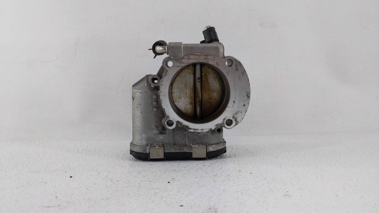2011-2015 Kia Optima Throttle Body P/N:35100-2G700 Fits Fits 2011 2012 2013 2014 2015 2016 OEM Used Auto Parts - Oemusedauto