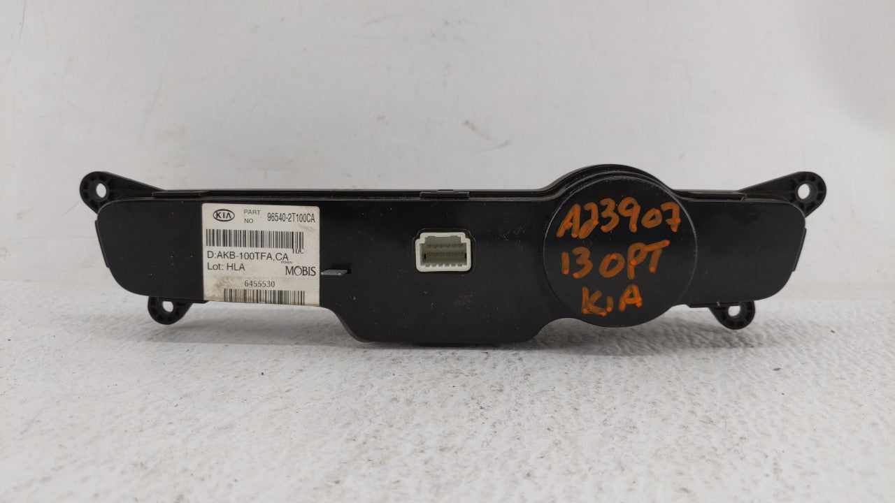 2011-2013 Kia Optima Radio Control Panel - Oemusedautoparts1.com