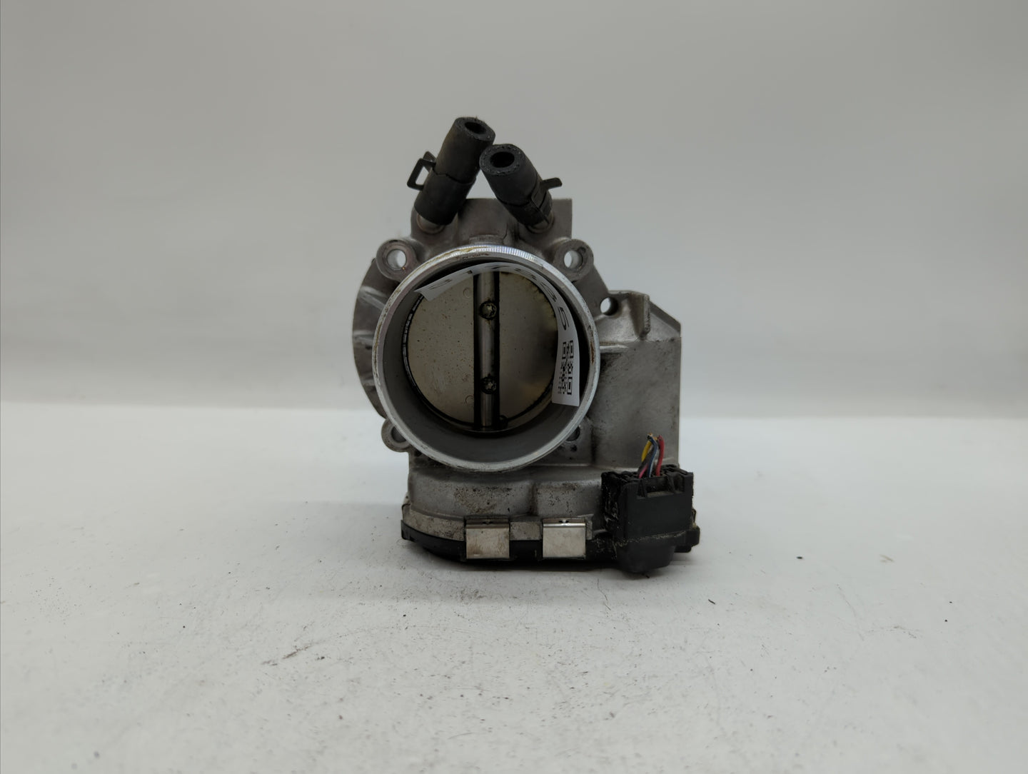 2011-2015 Kia Optima Throttle Body P/N:35100-2G710 Fits Fits 2011 2012 2013 2014 2015 2016 OEM Used Auto Parts - Oemusedauto
