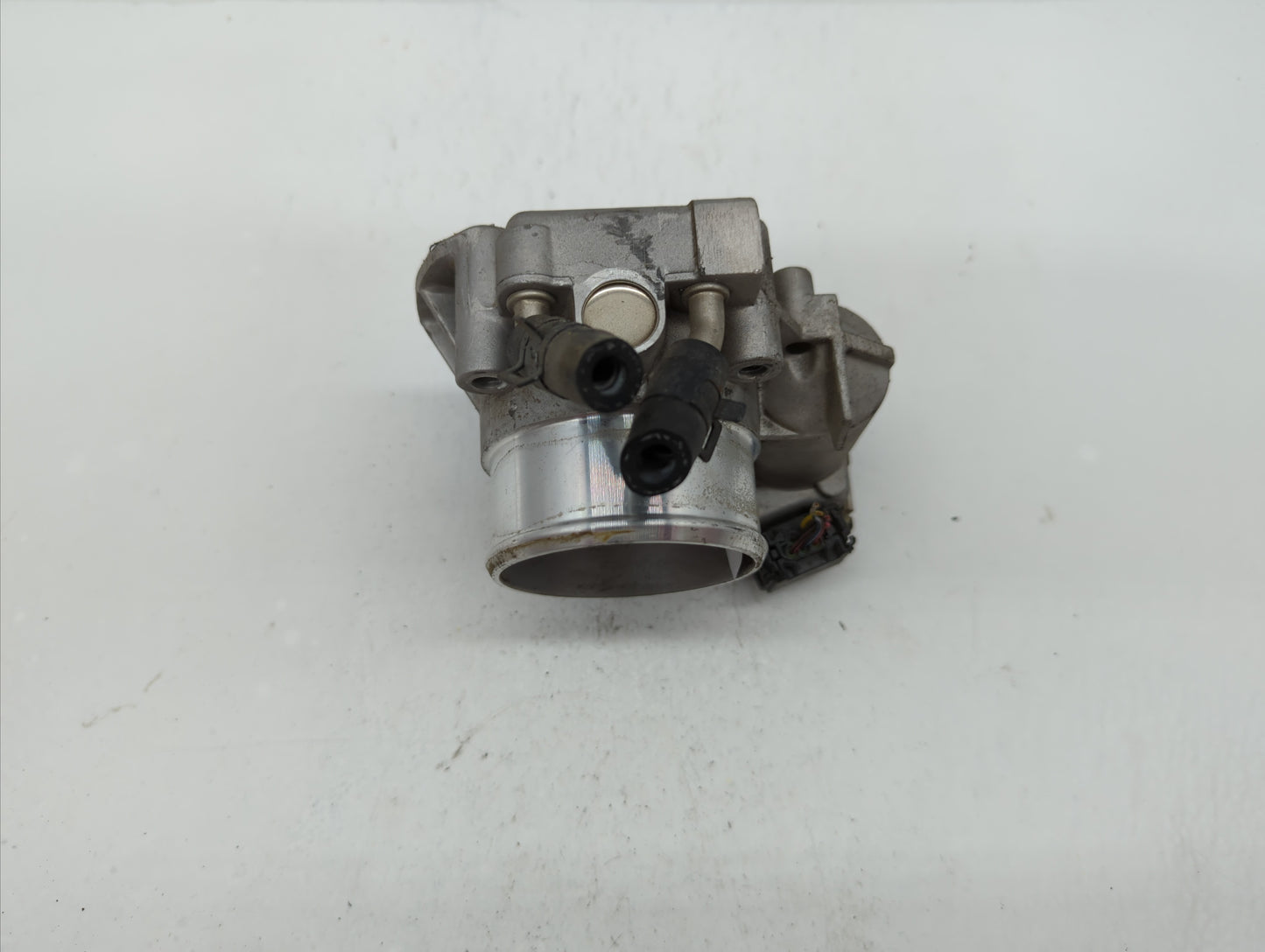 2011-2015 Kia Optima Throttle Body P/N:35100-2G710 Fits Fits 2011 2012 2013 2014 2015 2016 OEM Used Auto Parts - Oemusedauto