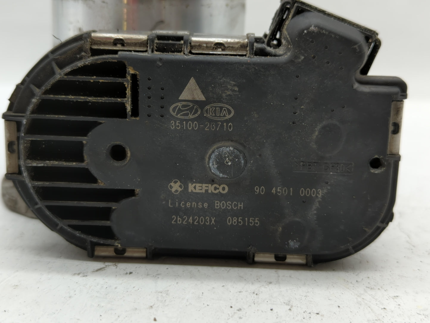 2011-2015 Kia Optima Throttle Body P/N:35100-2G710 Fits Fits 2011 2012 2013 2014 2015 2016 OEM Used Auto Parts - Oemusedauto