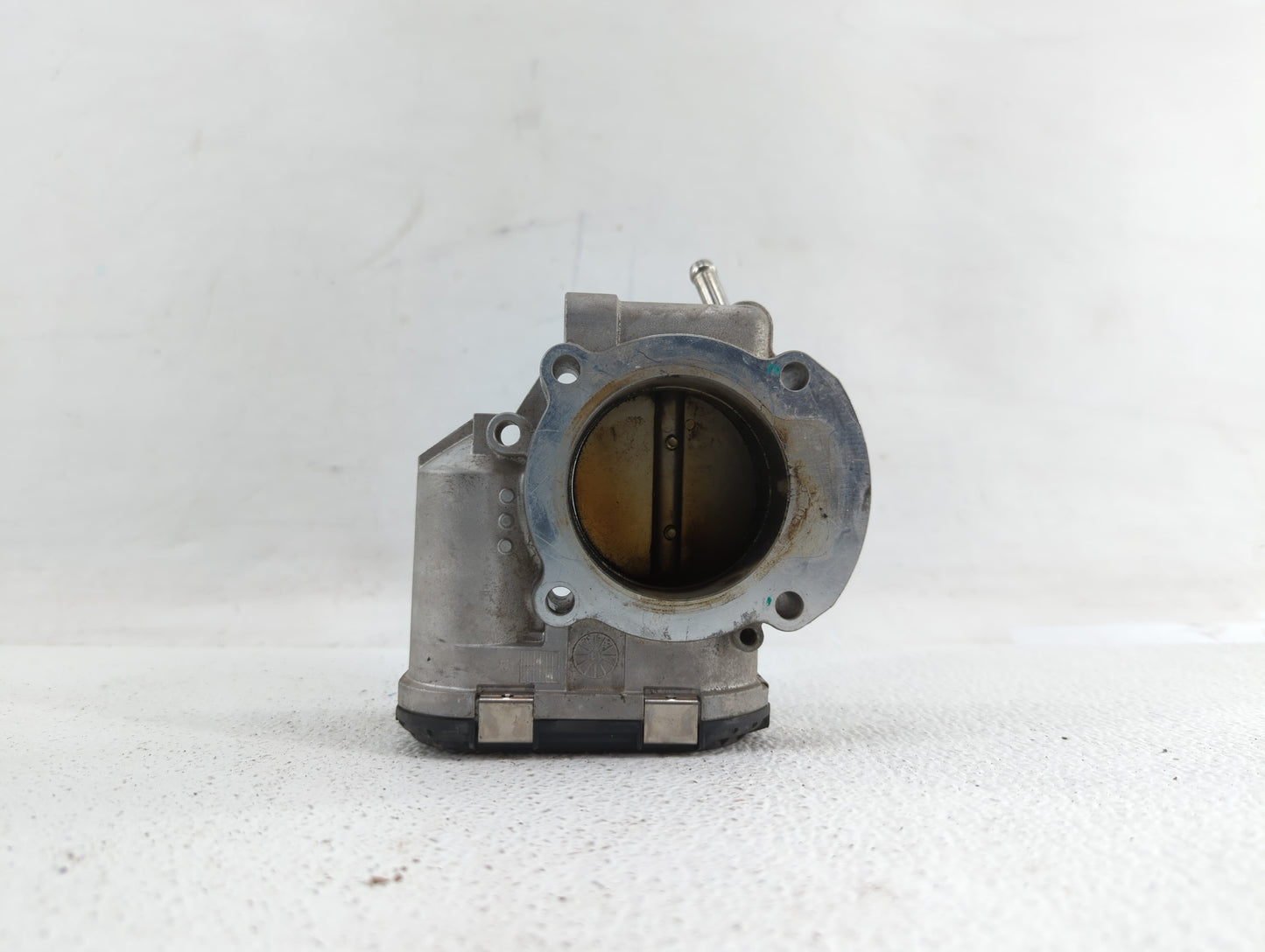2011-2015 Kia Optima Throttle Body P/N:35100-2G710 Fits Fits 2011 2012 2013 2014 2015 2016 OEM Used Auto Parts - Oemusedauto