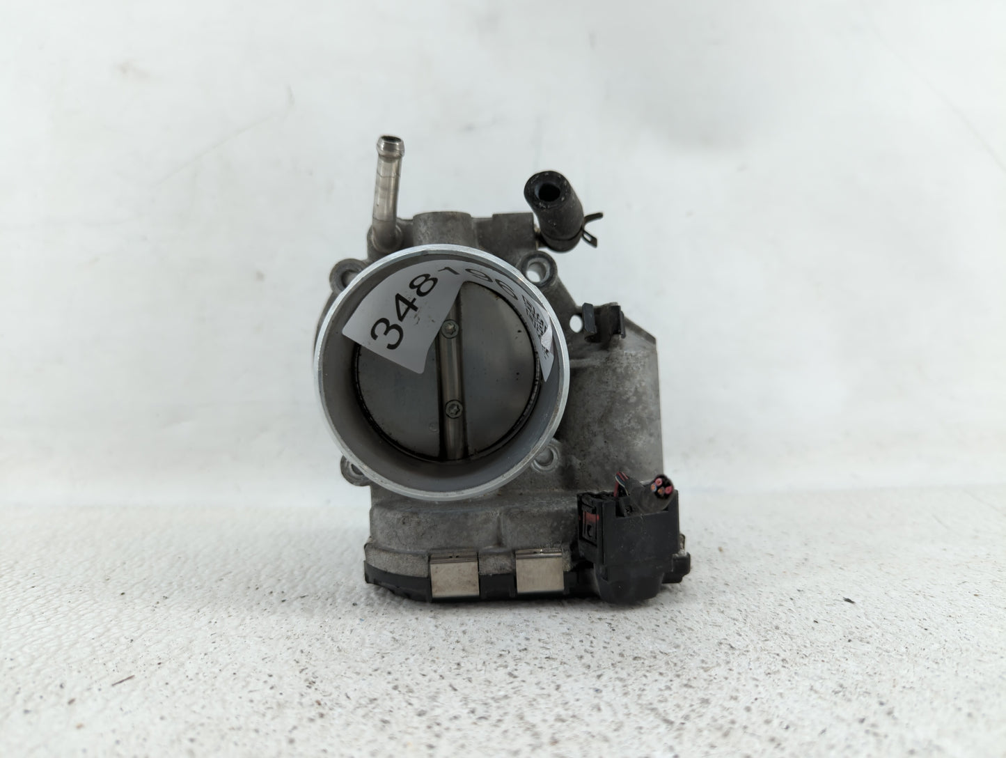 2011-2015 Kia Optima Throttle Body P/N:35100-2G700 Fits Fits 2011 2012 2013 2014 2015 2016 OEM Used Auto Parts - Oemusedauto