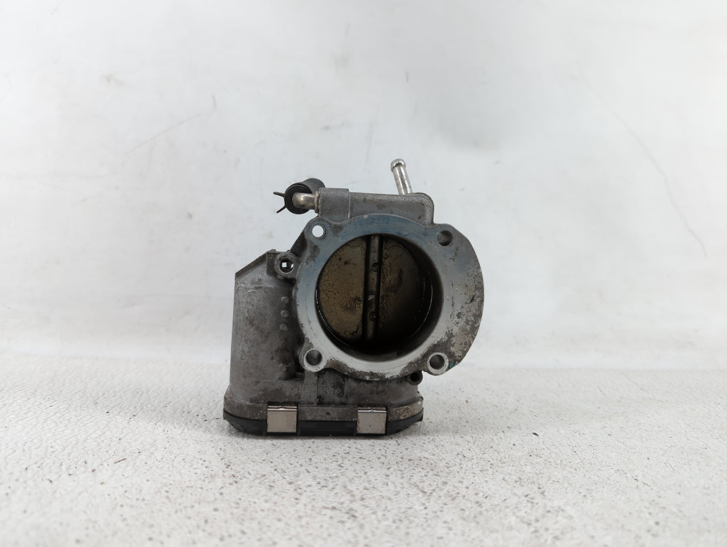 2011-2015 Kia Optima Throttle Body P/N:35100-2G700 Fits Fits 2011 2012 2013 2014 2015 2016 OEM Used Auto Parts - Oemusedauto