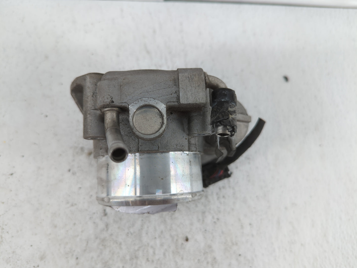 2011-2015 Kia Optima Throttle Body P/N:904501 0001 35100-2G700 Fits Fits 2011 2012 2013 2014 2015 2016 OEM Used Auto Parts -
