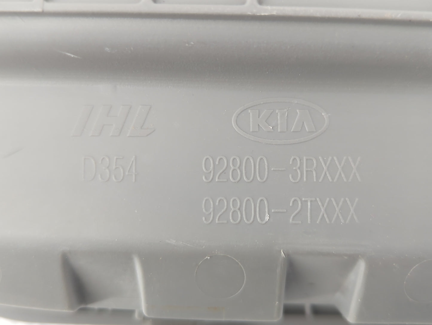 2013 Kia Optima Overhead Roof Console Grey - Oemusedautoparts1.com