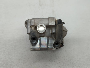 2011-2015 Kia Optima Throttle Body P/N:904501 0001 35100-2G700 Fits Fits 2011 2012 2013 2014 2015 2016 OEM Used Auto Parts