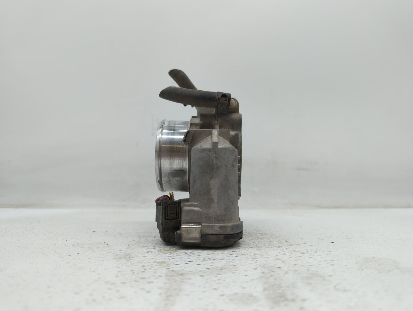 2011-2015 Kia Optima Throttle Body P/N:904501 0001 35100-2G700 Fits Fits 2011 2012 2013 2014 2015 2016 OEM Used Auto Parts -