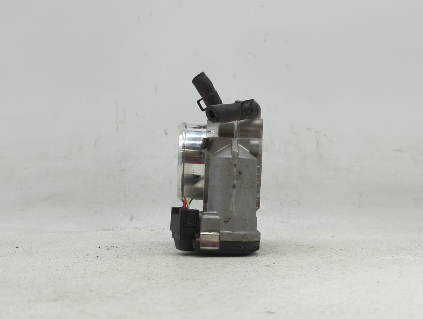 2011-2016 Kia Optima Throttle Body P/N:35100-2G700 35100-2G800 Fits Fits 2011 2012 2013 2014 2015 2016 OEM Used Auto Parts -