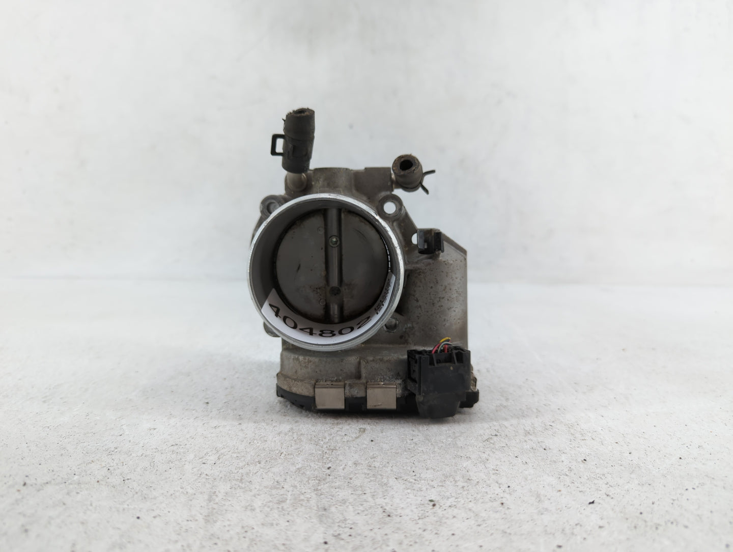 2011-2015 Kia Optima Throttle Body P/N:35100-2G700 Fits Fits 2011 2012 2013 2014 2015 2016 OEM Used Auto Parts - Oemusedauto
