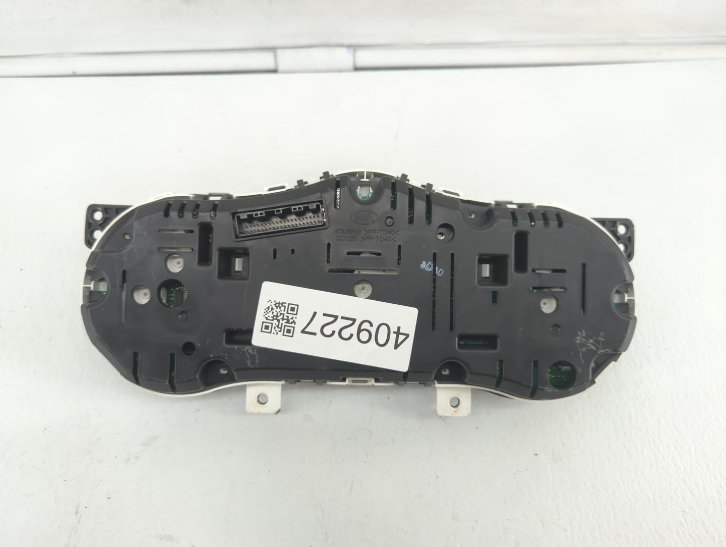 2012-2013 Kia Optima Instrument Cluster Speedometer Gauges P/N:94001-2T323 94001-2T322 Fits Fits 2012 2013 OEM Used Auto Par
