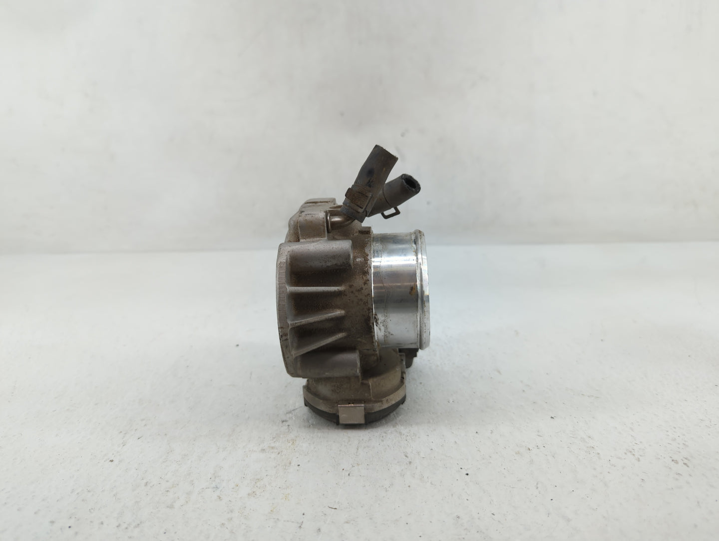 2011-2015 Kia Optima Throttle Body P/N:22030-0T080 35100-2G710 Fits Fits 2011 2012 2013 2014 2015 2016 OEM Used Auto Parts -