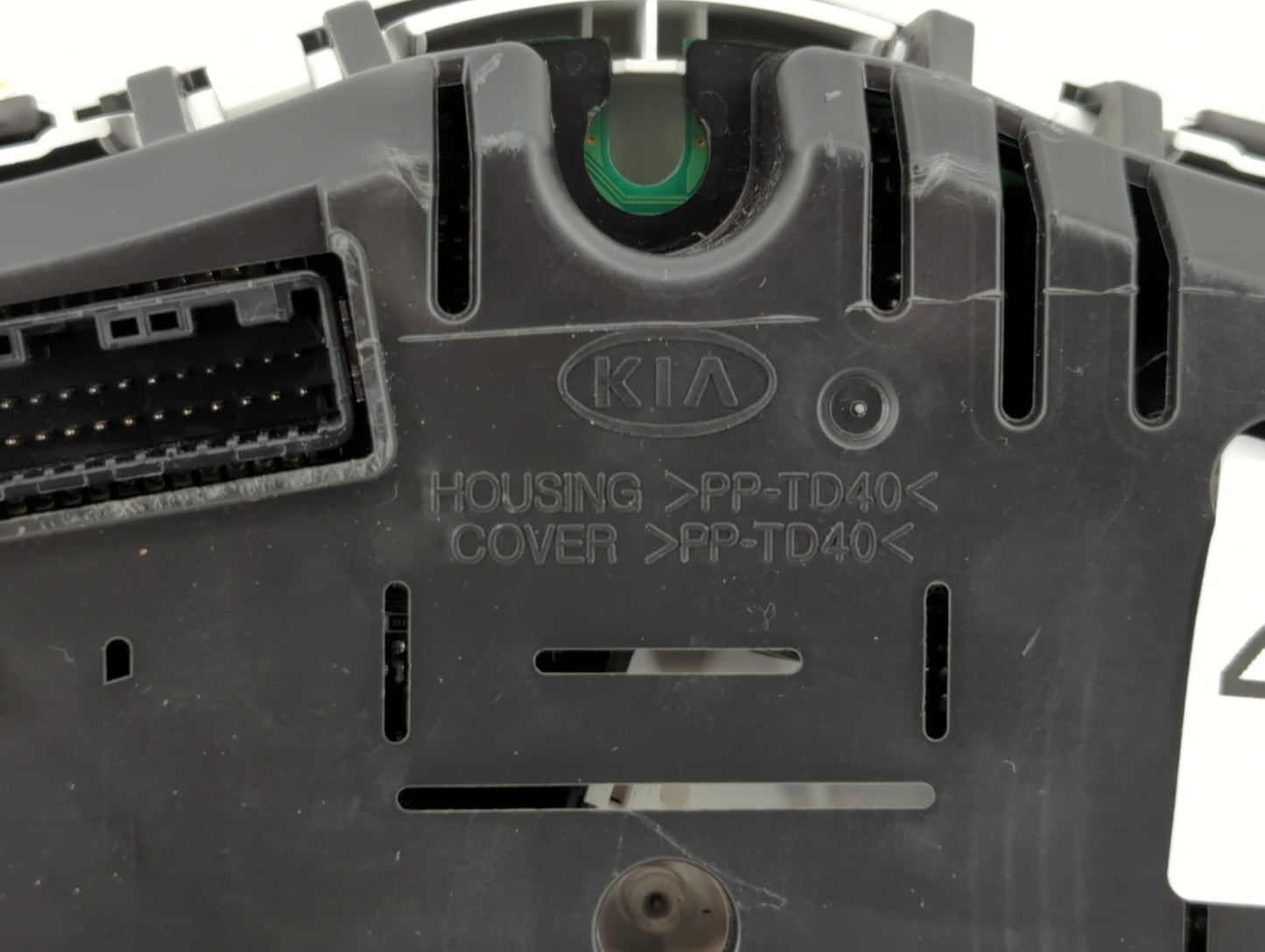 2012-2013 Kia Optima Instrument Cluster Speedometer Gauges P/N:94001-2T323 94001-2T322 Fits Fits 2012 2013 OEM Used Auto Par