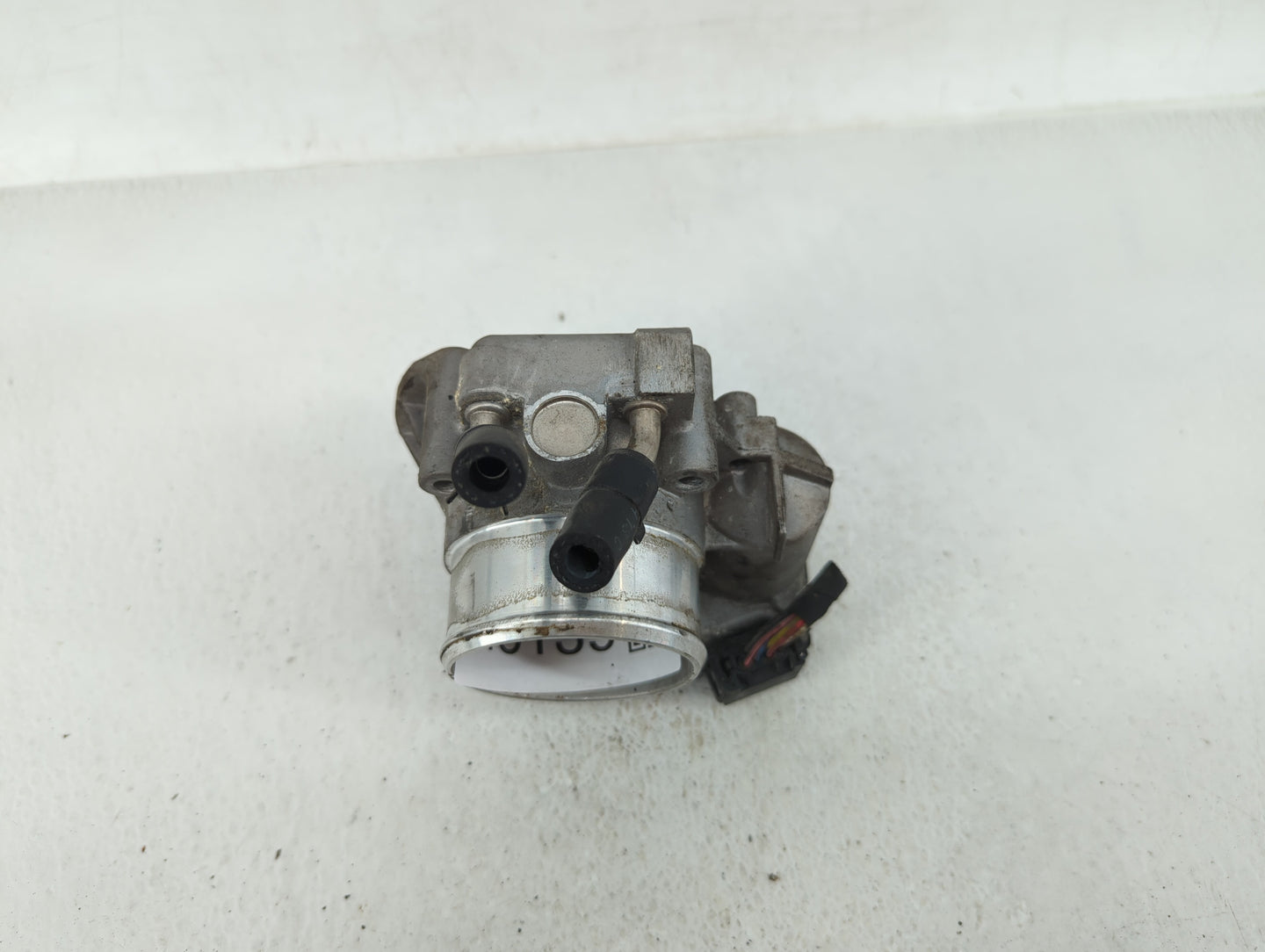 2011-2015 Kia Optima Throttle Body P/N:22030-0T080 35100-2G710 Fits Fits 2011 2012 2013 2014 2015 2016 OEM Used Auto Parts -