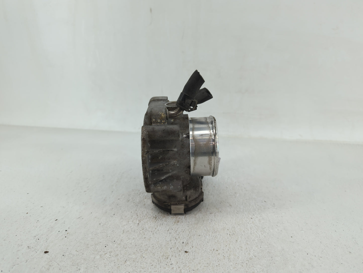 2011-2015 Kia Optima Throttle Body P/N:22030-0T080 35100-2G710 Fits Fits 2011 2012 2013 2014 2015 2016 OEM Used Auto Parts -