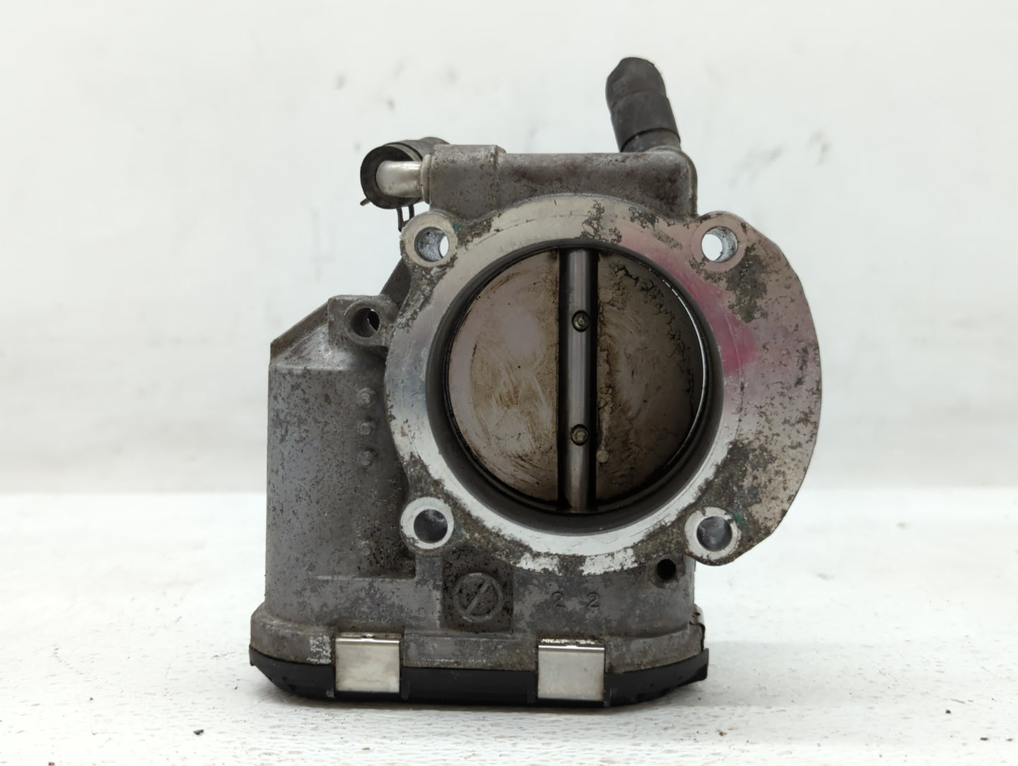 2011-2015 Kia Optima Throttle Body P/N:35100-2G700 Fits Fits 2011 2012 2013 2014 2015 2016 OEM Used Auto Parts - Oemusedauto