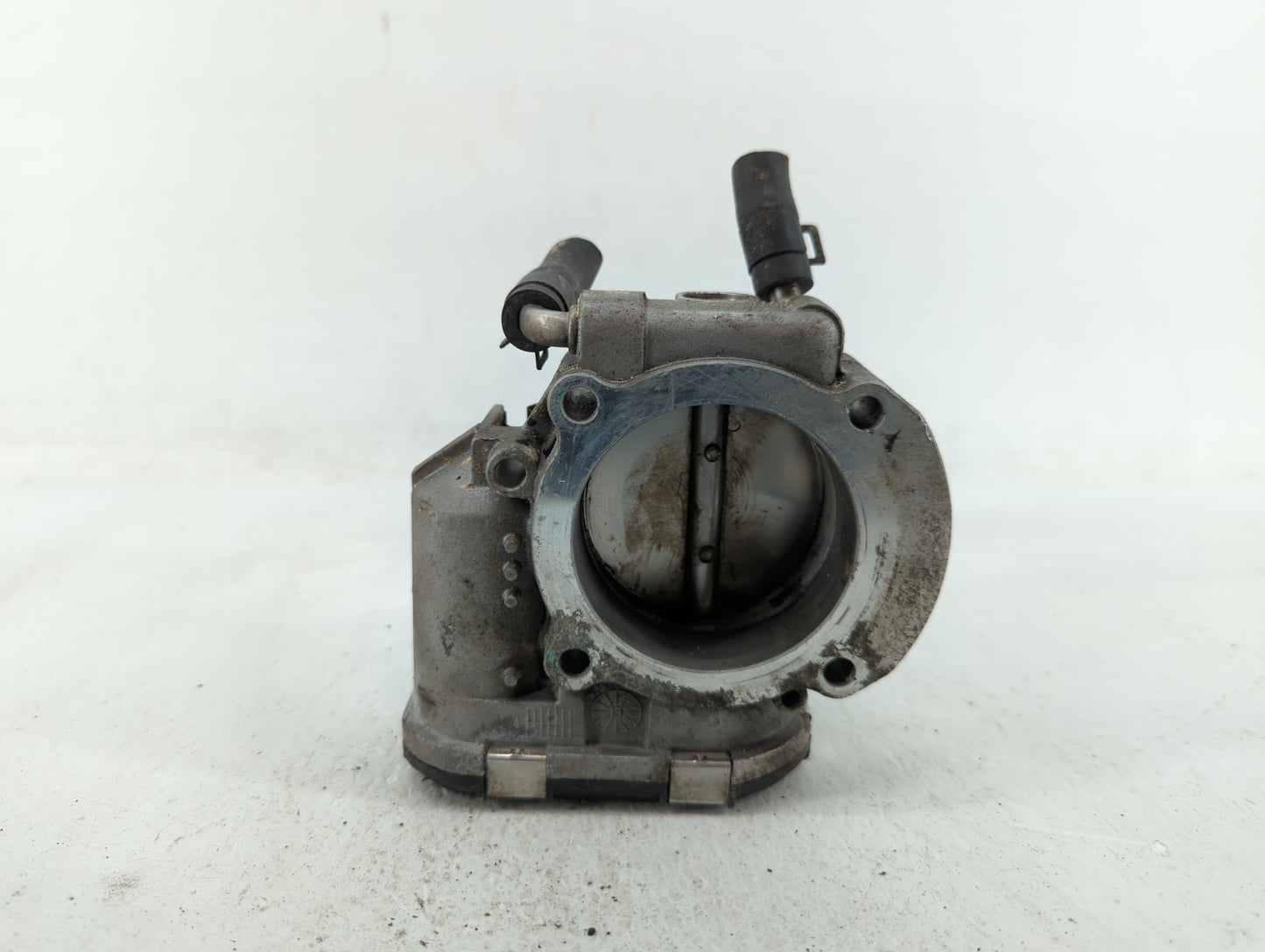 2011-2015 Kia Optima Throttle Body P/N:35100-2G700 Fits Fits 2011 2012 2013 2014 2015 2016 OEM Used Auto Parts - Oemusedauto