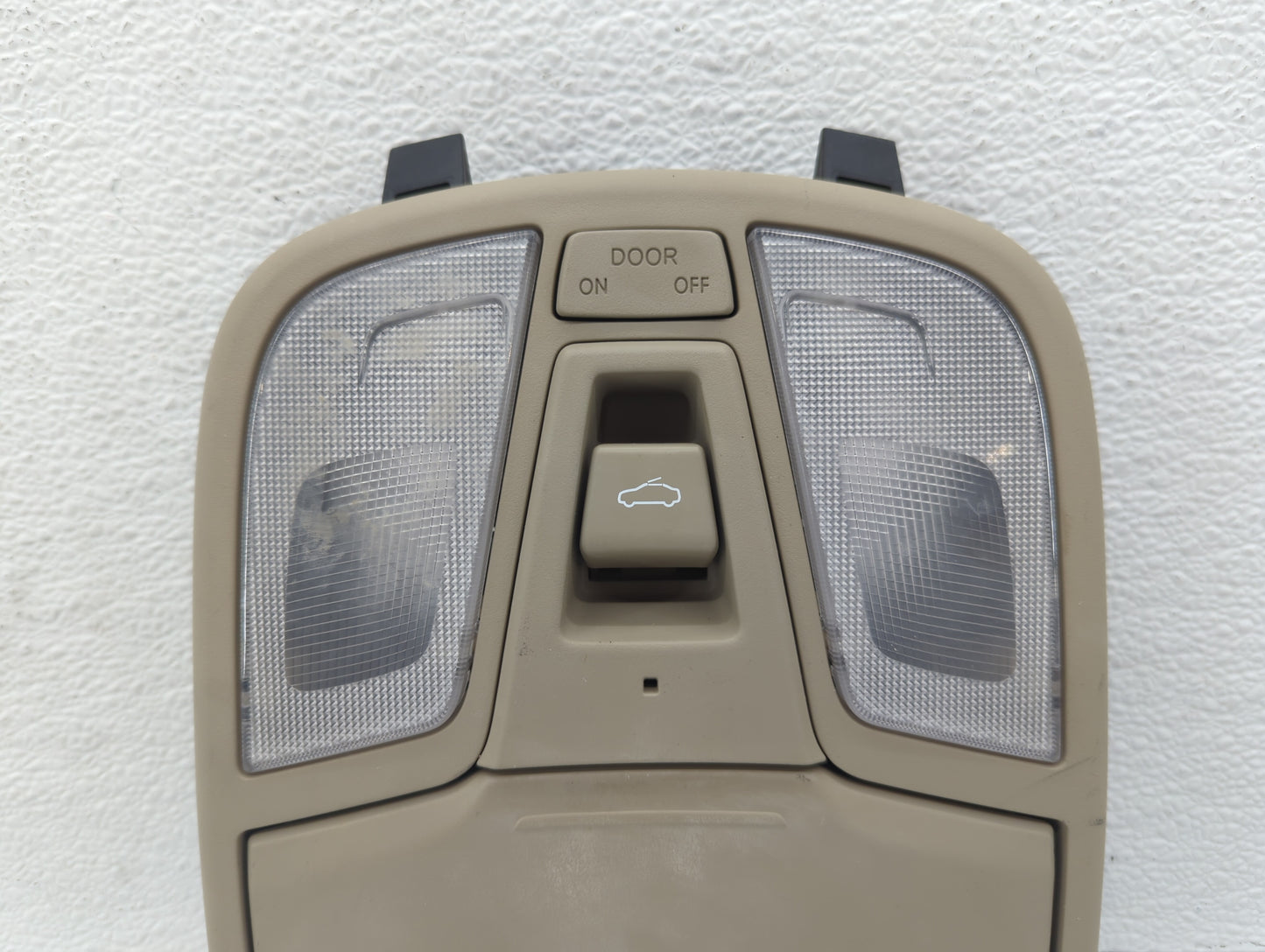 2013 Kia Optima Overhead Roof Console Beige - Oemusedautoparts1.com