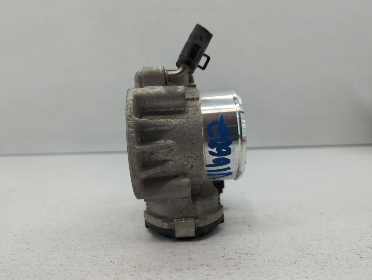 2011-2015 Kia Optima Throttle Body P/N:35100-2G700 Fits Fits 2011 2012 2013 2014 2015 2016 OEM Used Auto Parts - Oemusedauto
