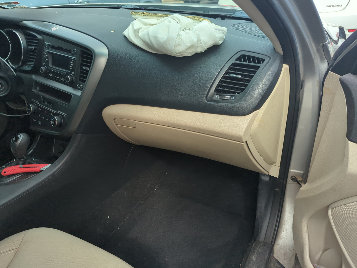 2013 Kia Optima Passenger Glove Box Door Storage Compartment 5009692 - Oemusedautoparts1.com