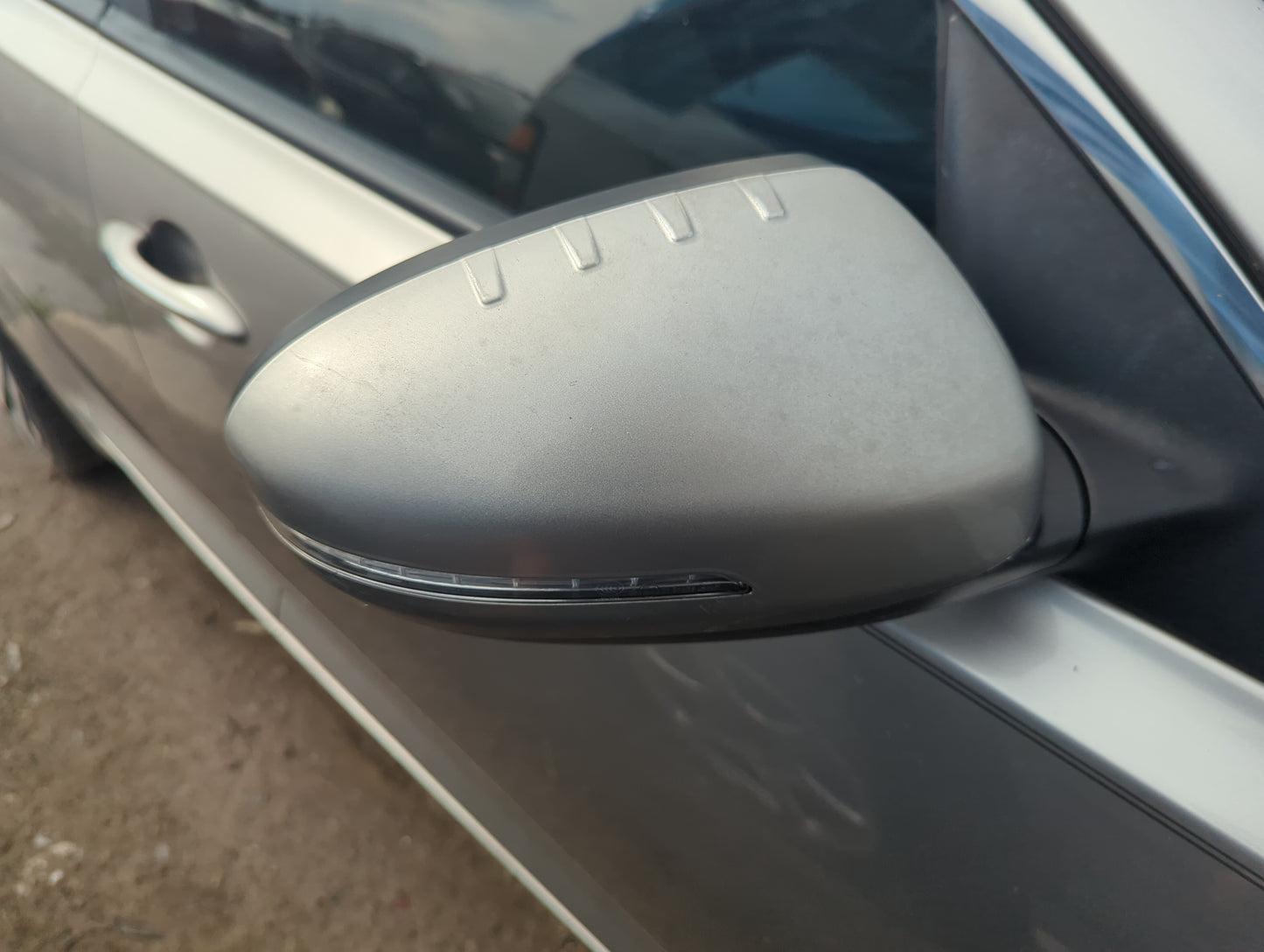 2012-2013 Kia Optima Passenger Side View Mirror - Right Door Mirror OEM Used - Oemusedautoparts1.com