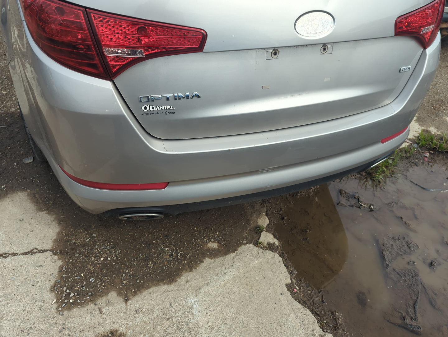 2011-2013 Kia Optima Rear Bumper Assembly Oem 5009746 - Oemusedautoparts1.com