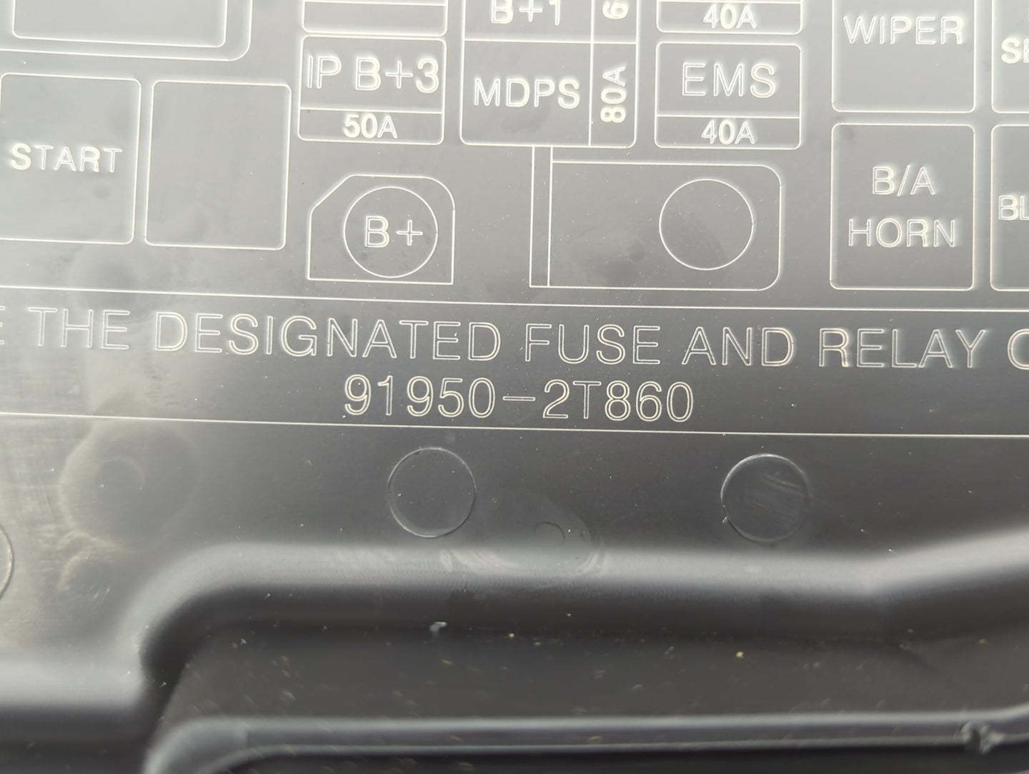 2011-2013 Kia Optima Fusebox Fuse Box Panel Relay Module P/N:91950-2T860 Fits Fits 2011 2012 2013 OEM Used Auto Parts - Oemu