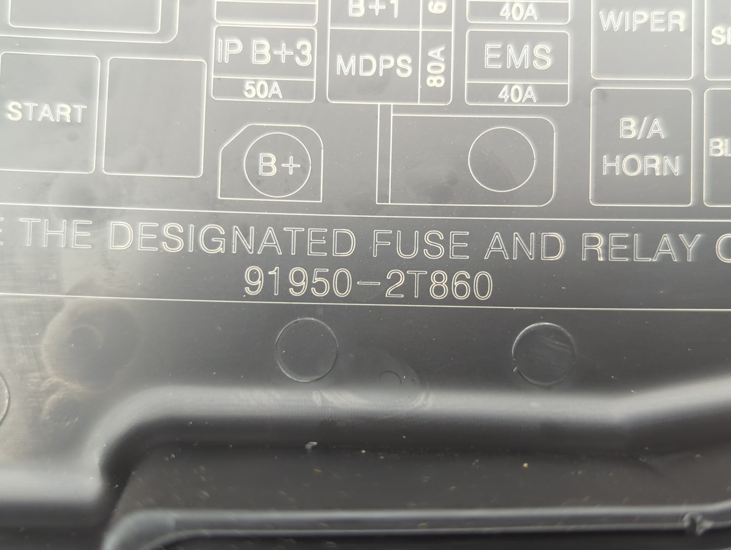 2011-2013 Kia Optima Fusebox Fuse Box Panel Relay Module P/N:91950-2T860 Fits Fits 2011 2012 2013 OEM Used Auto Parts - Oemu