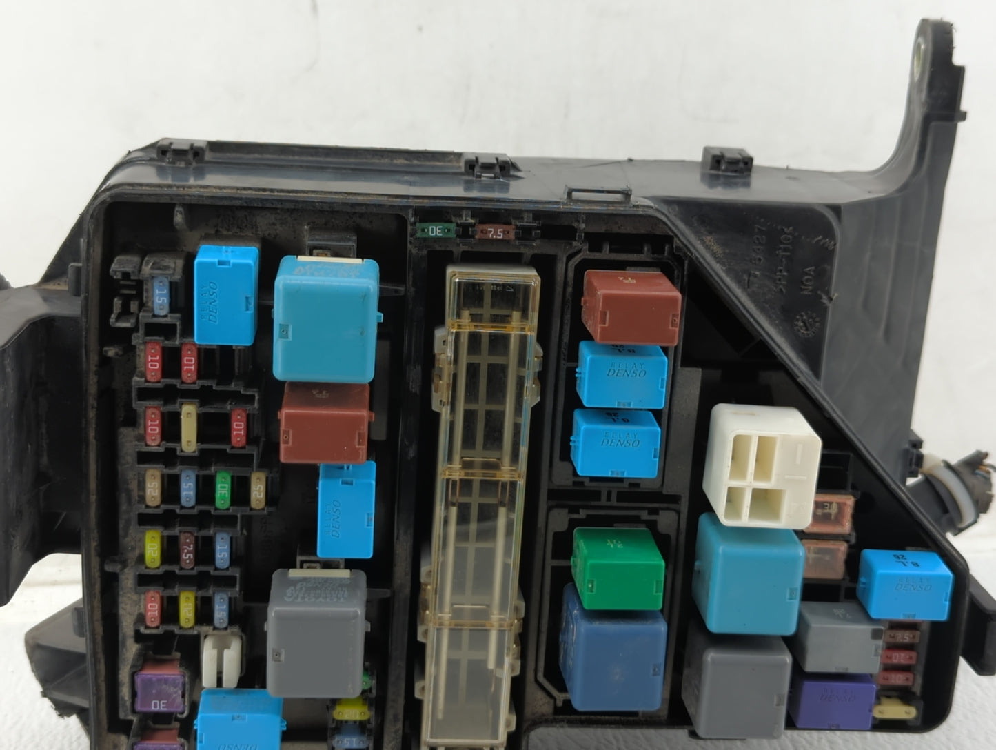 2011-2013 Kia Optima Fusebox Fuse Box Panel Relay Module P/N:912004C071QC Fits Fits 2011 2012 2013 OEM Used Auto Parts - Oem
