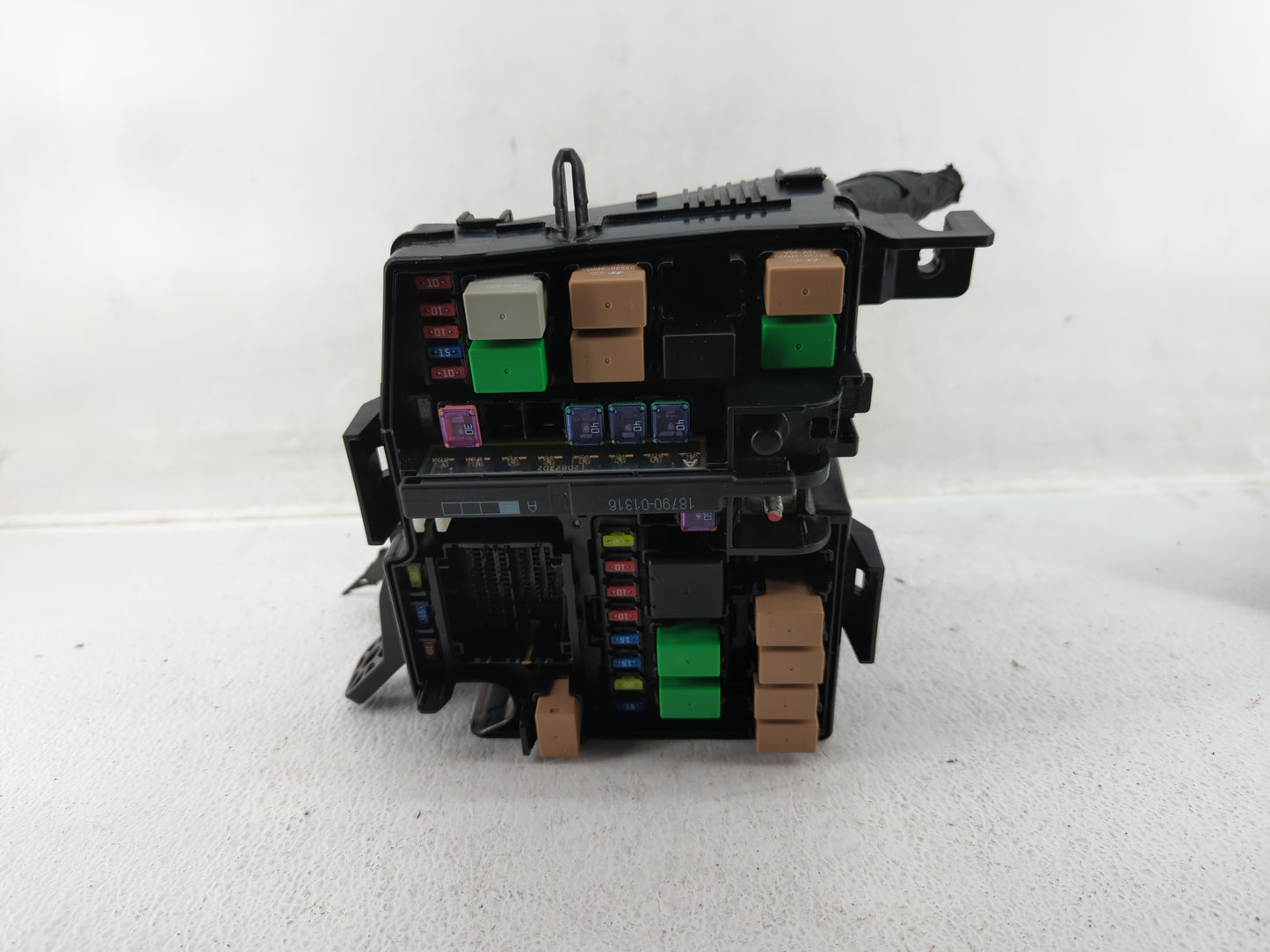 2011-2013 Kia Optima Fusebox Fuse Box Panel Relay Module P/N:912004C040 Fits Fits 2011 2012 2013 OEM Used Auto Parts - Oemus