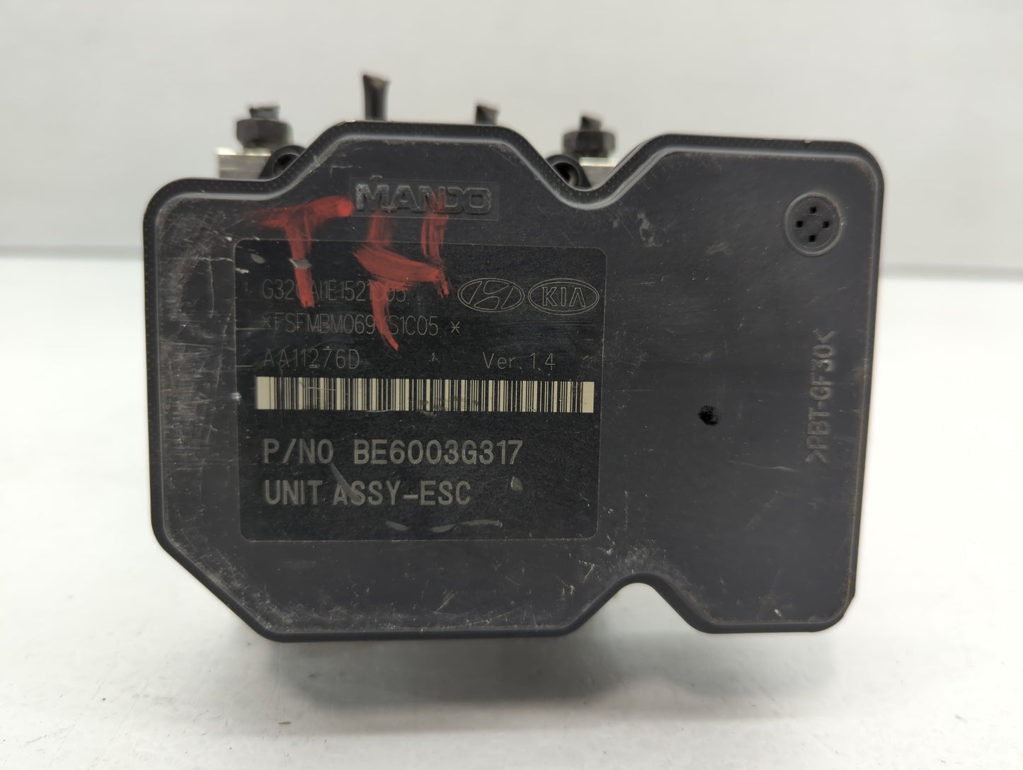 2011-2013 Kia Optima ABS Pump Control Module Replacement P/N:BE6003D307 58920-2T550, 61589-45200 Fits Fits 2011 2012 2013 OE