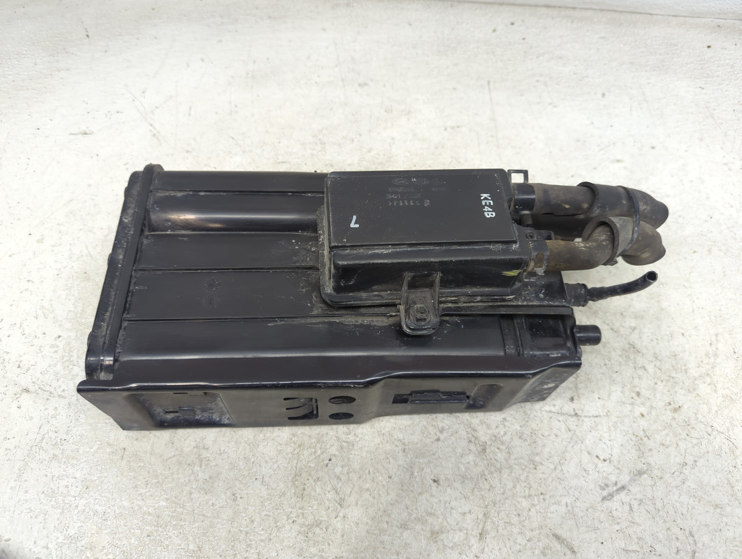 2013 Kia Optima Fuel Vapor Charcoal Canister 537212 - Oemusedautoparts1.com