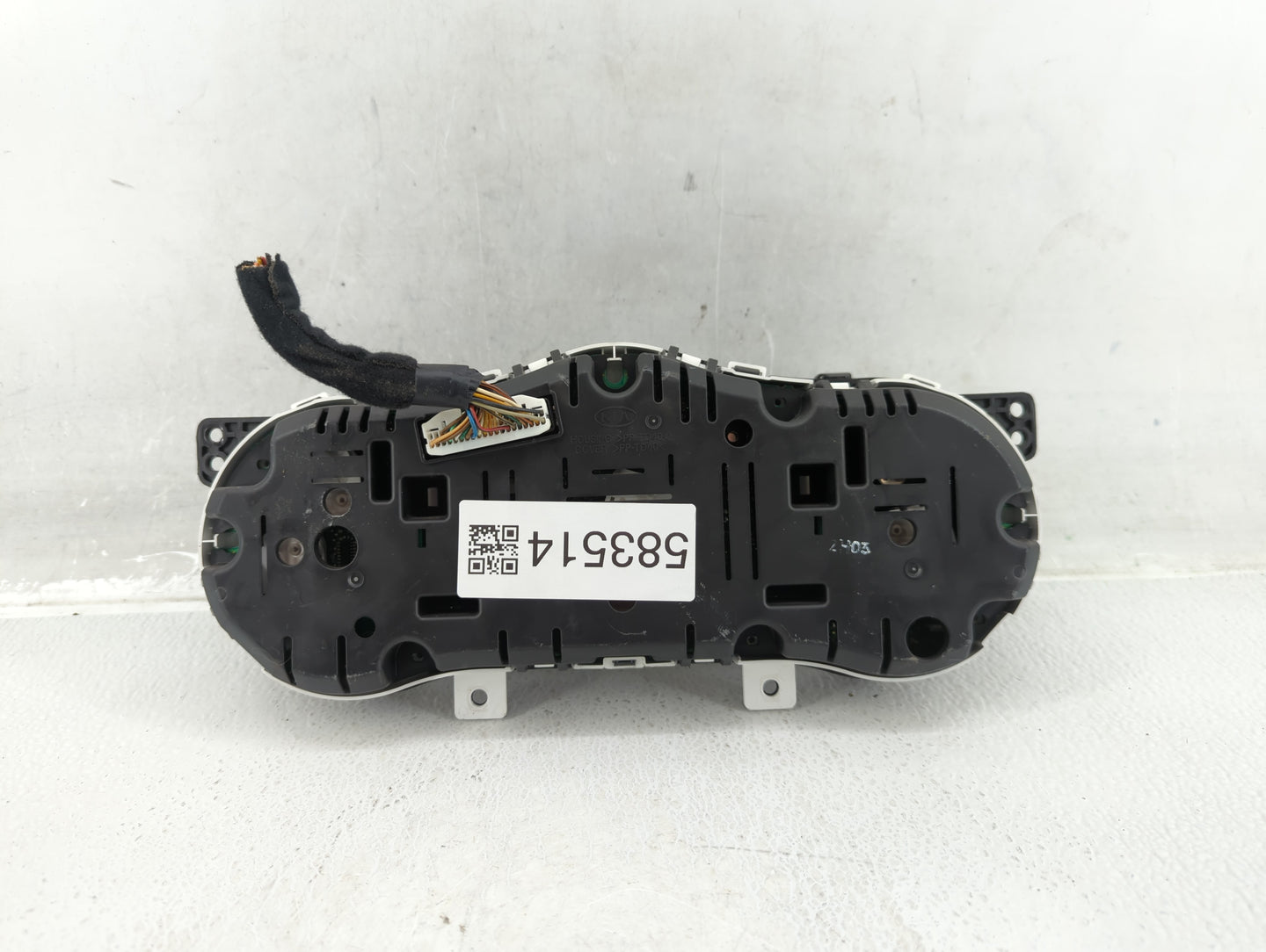 2012-2013 Kia Optima Instrument Cluster Speedometer Gauges P/N:94001-2T322 Fits Fits 2012 2013 OEM Used Auto Parts - Oemused