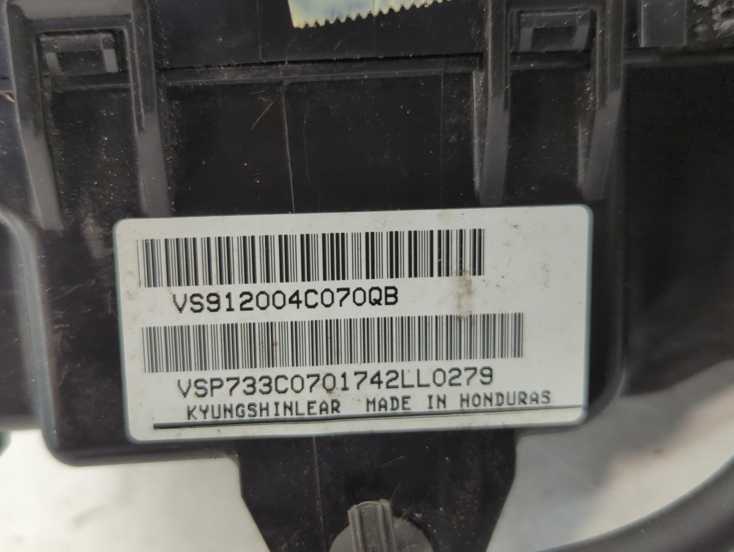 2011-2013 Kia Optima Fusebox Fuse Box Panel Relay Module P/N:VS912004C070QB Fits Fits 2011 2012 2013 OEM Used Auto Parts - O