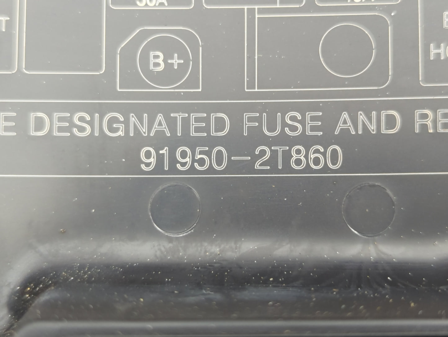 2011-2013 Kia Optima Fusebox Fuse Box Panel Relay Module P/N:91950-2T860 Fits Fits 2011 2012 2013 OEM Used Auto Parts - Oemu